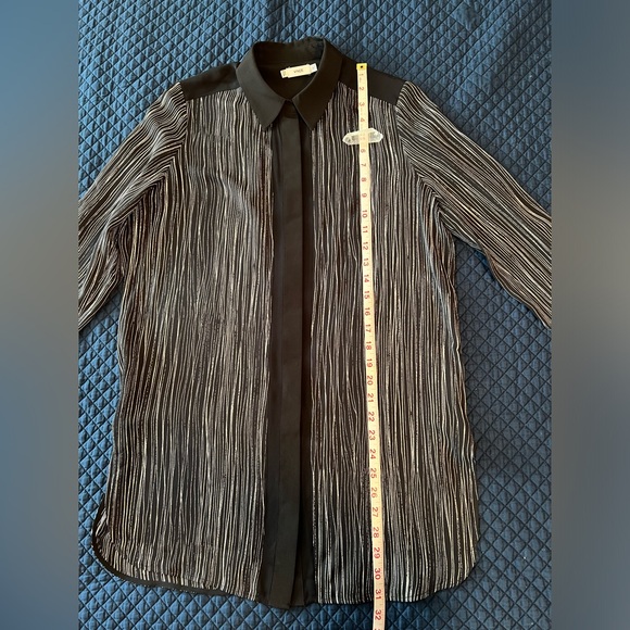 Vince button down tunic shirt size S, 100% silk - Picture 8 of 13
